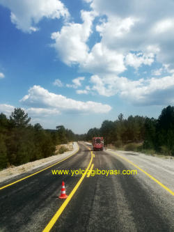Alkid Esaslı Yol Çizgi Boyası   